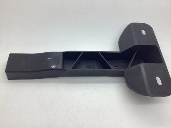 Tampon Braketi Arka Sol Opel Astra K Bm 16- (Oem No: 13425525) - Image 1