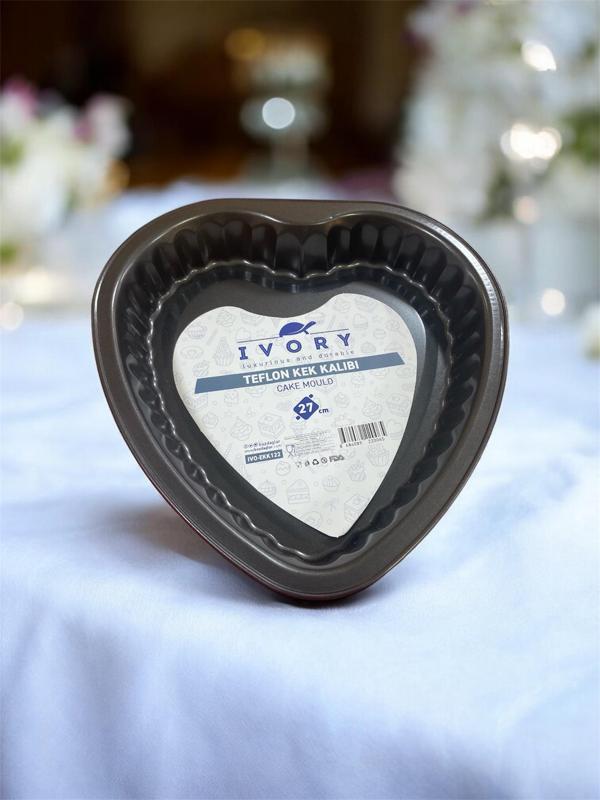 İVORY 27 cm Kalpli Yapışmaz Kek Kalıbı – Teflon Kaplama, Şık ve Pratik - Image 1