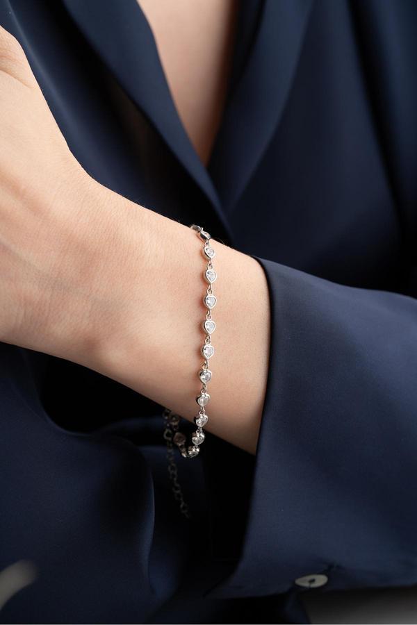 Silvano Jewelry 925 Ayar Gümüş Kalpli Beyaz Su Yolu Bileklik - Image 1