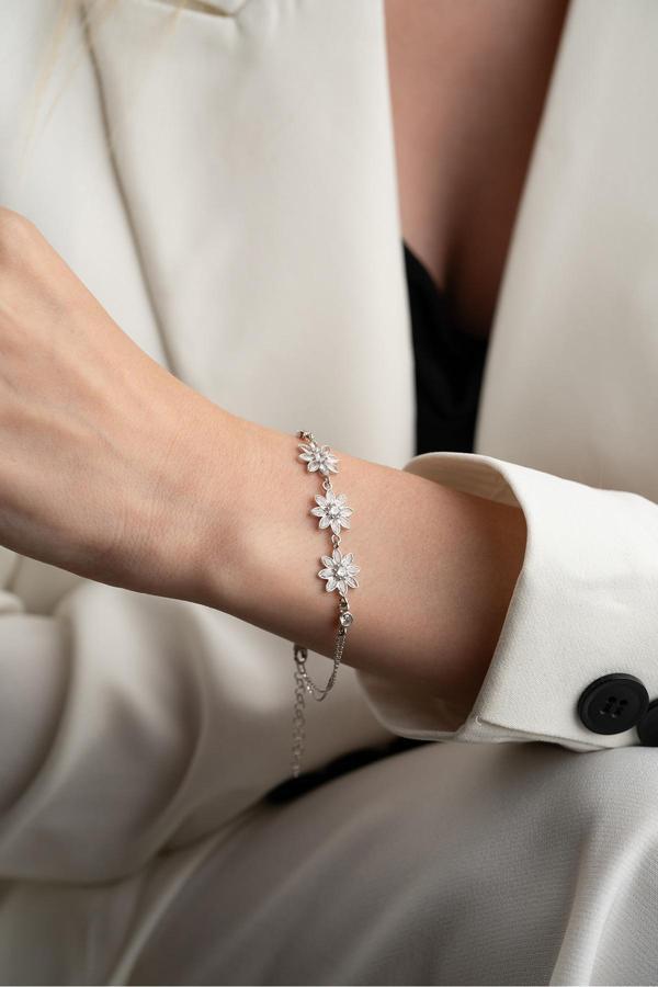 Silvano Jewelry 925 Ayar Gümüş Beyaz Taşlı 3'Lü Lotus Bileklik - Image 1