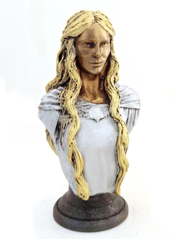 Polyester Galadriel Büst Küçük Boy - Image 1