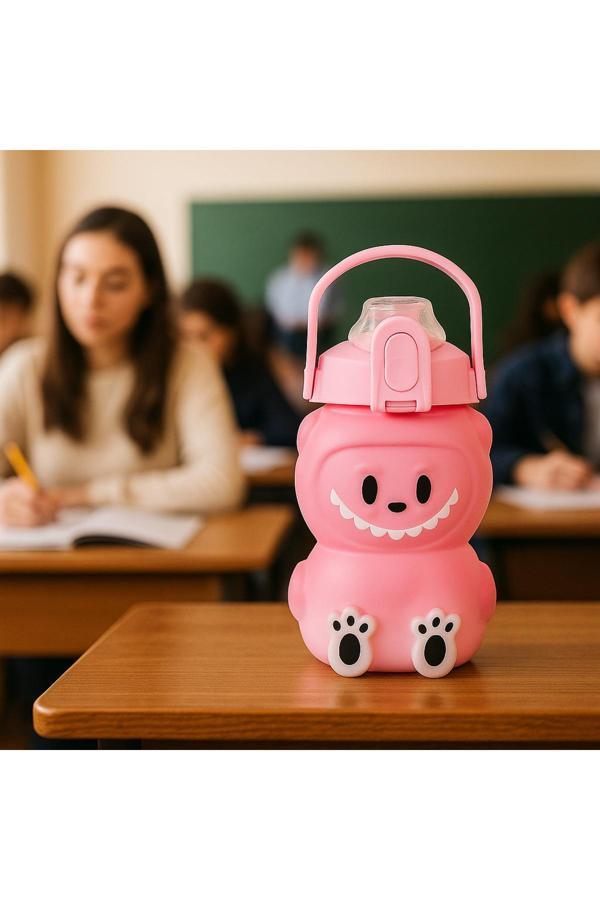 Labubu Matara Pembe 1000 ml – Sevimli Kapaklı Su Şişesi, Okul & Spor İçin Dayanıklı Su Kabı - Image 1