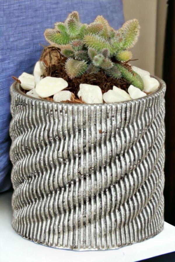 El Yapımı Saksı Beyaz Dekoratif Saksı Küçük Boy Model 39 - Image 1