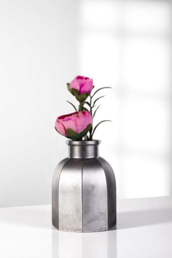 Vazo Küçük Vazo Masa Üstü Vazo Ev Dekorasyon Vazo Gümüş Eskitme Renk Model 53 - Image 1