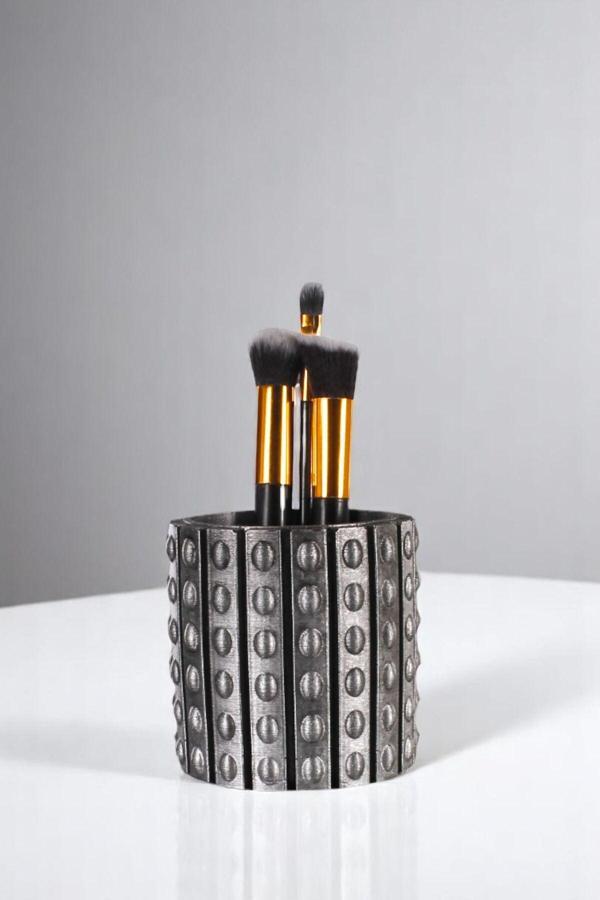Makyaj Organizeri Makyaj Fırçalığı Makyaj Organizer Düzenleyici Siyah Renk Model 91 - Image 1