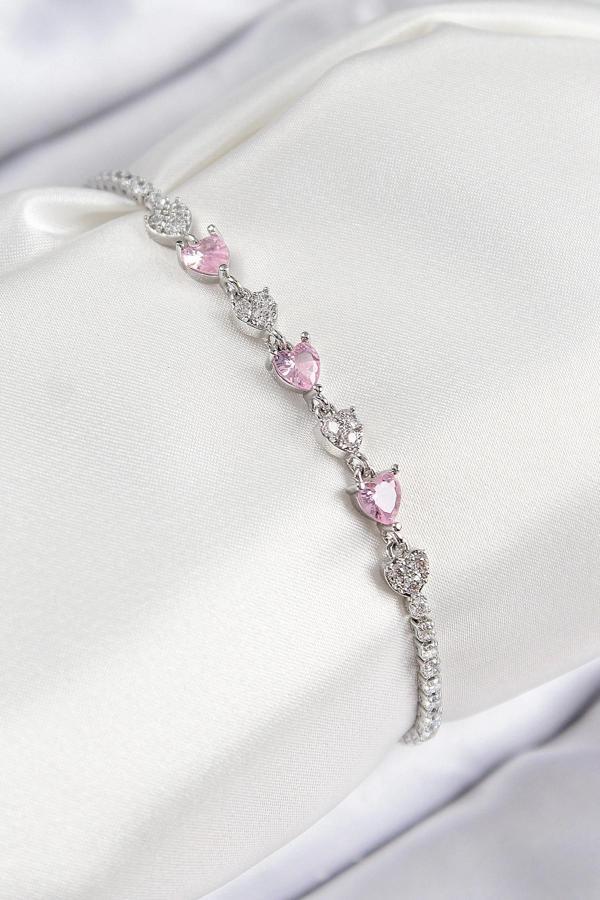 Pirinç Zirkon Taşlı Pembe Kalp Model Gümüş Renk Kadın Bileklik - Image 1