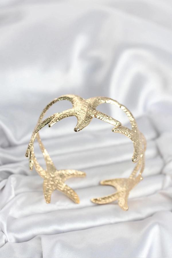 Pirinç Gold Renk Deniz Yıldızı Model Kadın Bileklik - Image 1