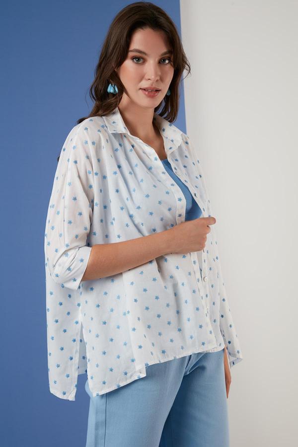 Lela Oversize Fit Yıldız Desenli Truvakar Kol % 100 Pamuk Bayan Gömlek 6058192 MAVİ - Image 1