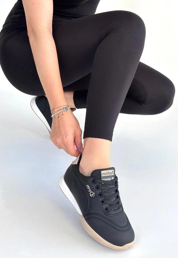 Tawen Siyah Cilt Bej Tabanlı Bağcıklı Spor Ayakkabı - Image 1