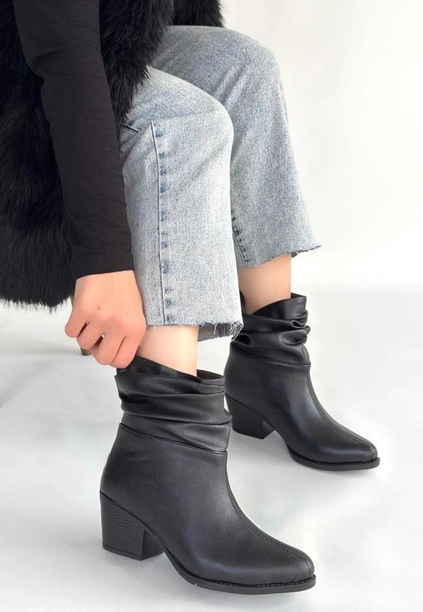 Lukana Siyah Cilt Topuklu Körüklü Bot - Image 1