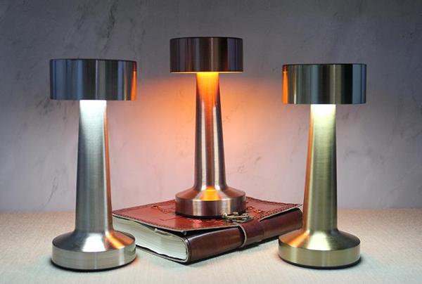 Masaüstü Dokunmatik Ledli Lamba Model 3 - Image 1