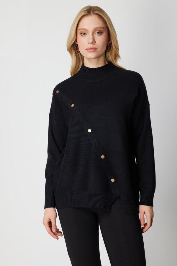 On Kadın Süs Düğmeli Dik Yaka Triko Kazak 60419 Siyah - Image 1