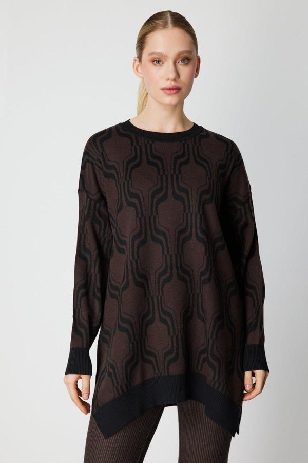 On Kadın Desenli Uzun Triko Kazak 65336 Kahverengi - Image 1