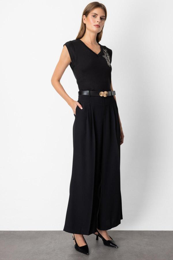 On Kadın Beli Kemerli Pileli Pantolon 64121 Siyah - Image 1