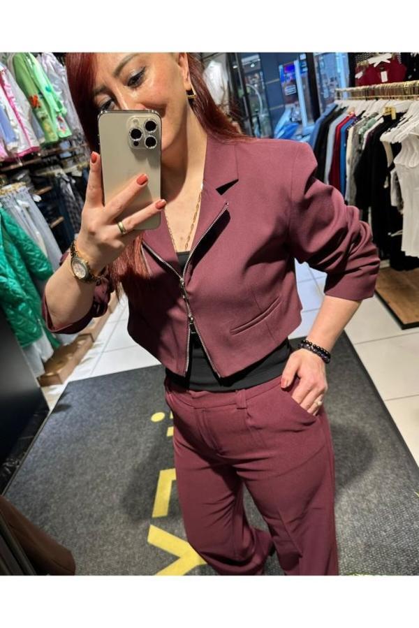 Ziley Quzu Önden Fermuarlı Crop Blazer Ceket Lacivert - Image 1