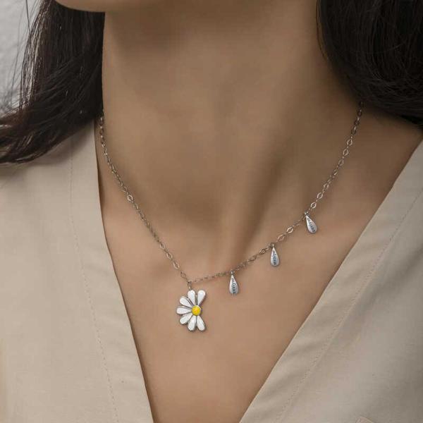 925 Ayar Gümüş Papatya Seviyor Sevmiyor Bayan Gümüş Kolye - Image 1