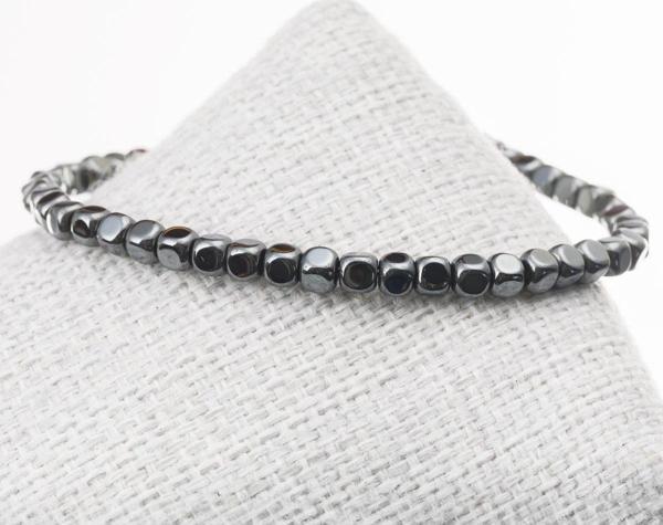 Taşta Moda Hematit Taşı Küp Bileklik-4 Mm - Image 1