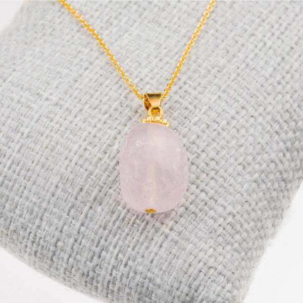 Taşta Moda Pembe Kuvars Taşı Kolye-Gold Renk - Image 1