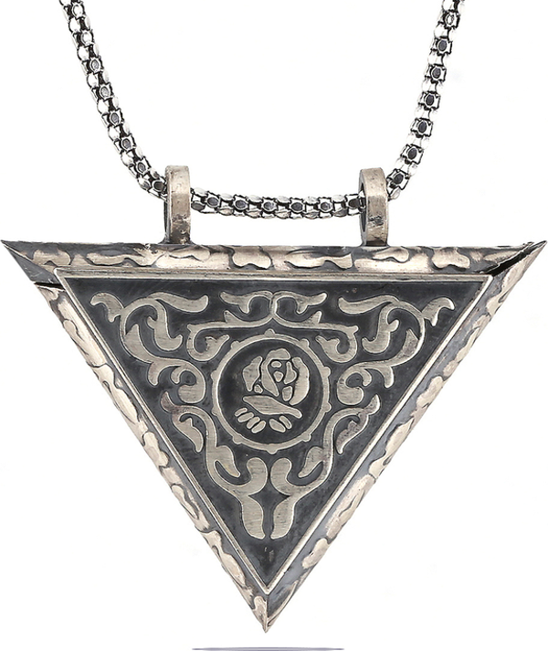 himarry 925 Ayar Gümüş Üçgen İçi Açılabilen Gül Muskalık Gümüş Kolye - Image 1