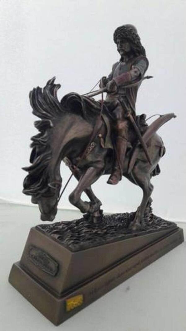Veronese-metehan Bronz-30*30*9 Cm - Image 1