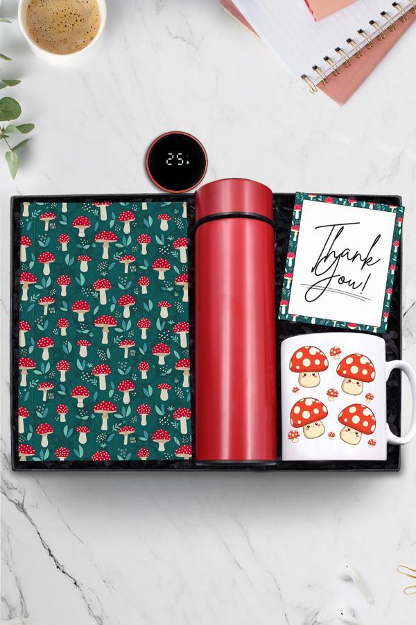 Trendmiya Mantar Desenli Defter & Mantar Baskılı Kupa & 500 Ml Kırmızı Dereceli Termos Hediye Seti - Image 1