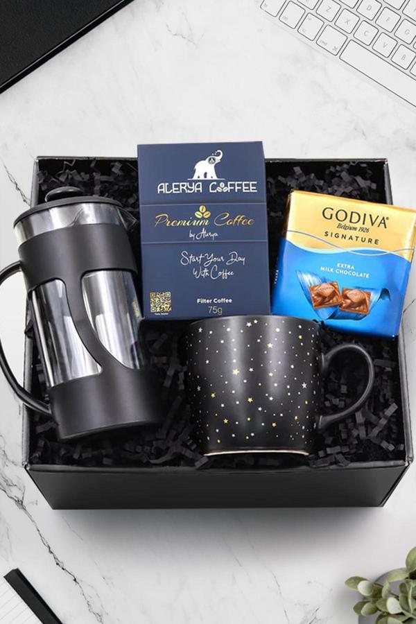 Trendmiya Siyah French Press & Yıldızlı Kupa & Alerya Premium Filtre Kahve & Godiva Çikolata Hediye Seti - Image 1