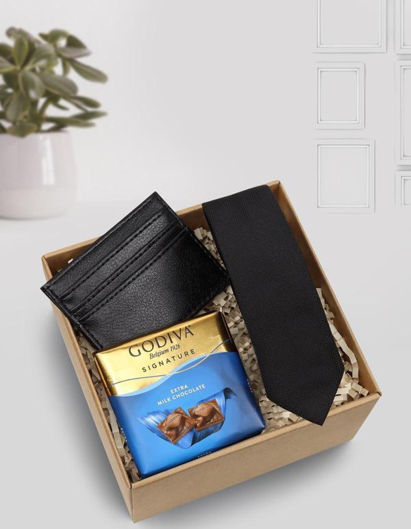 Trendmiya Siyah Kartlık & Siyah Kravat & Godiva Çikolata Hediye Seti - Image 1