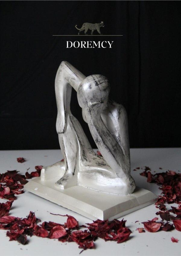 Doremcy Dekoratif Beyaz Düşünen Adam Polyester Döküm Biblo - Image 1