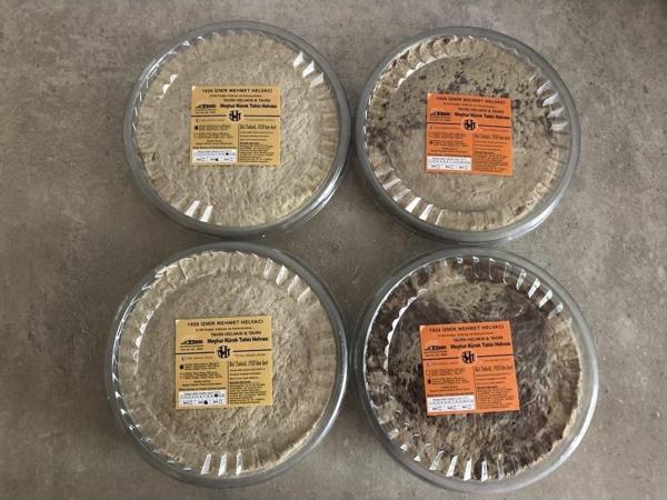 1928 Mehmet Helvacı Meşhur Kürek Tahin Helvası, Sade & Kakaolu - Image 1