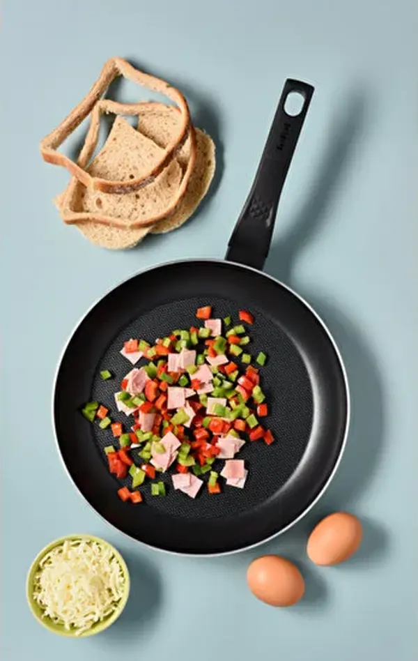 Tefal B55605 Titanyum 1X SimpleCook Tava 26 cm - 2100118536 - Image 1