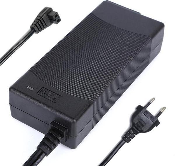 Parago PGACDC 220Volt/12Volt 5,5Ah Dönüştürücü Adaptör - Image 1