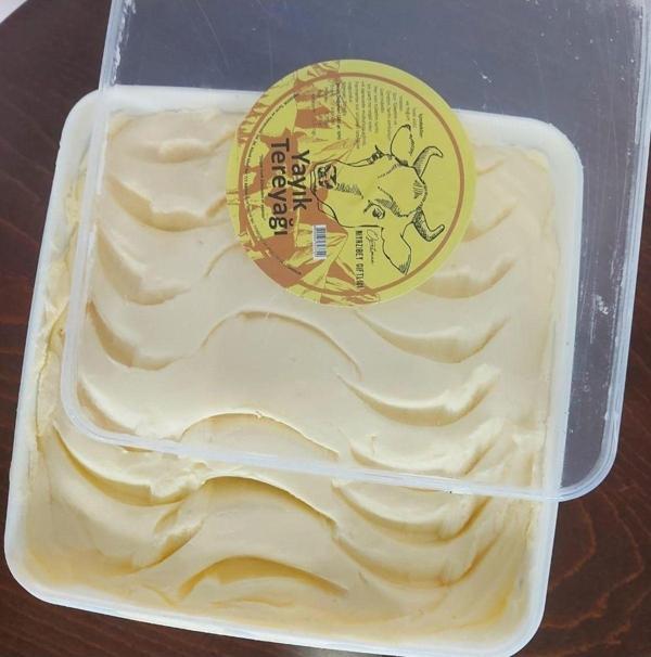 Niyazibey Çiftliği Tuzlu Doğal Yayık Tereyağı 1800 Gr Karadeniz Çiftlik Köy Sütünden Gurme Lezzet - Image 1