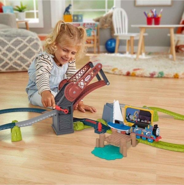 Fisher-Price Thomas Ve Arkadaşları Thomas Ve Skiff Açılır Köprü Macerası Seti Hgx65 - Image 1