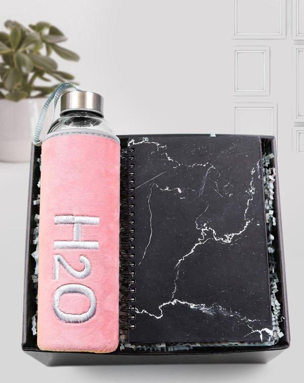 Trendmiya Mermer Desenli Defter & Peluş Kılıflı 600Ml Pembe Renk Cam Matara Hediye Setleri - Image 1