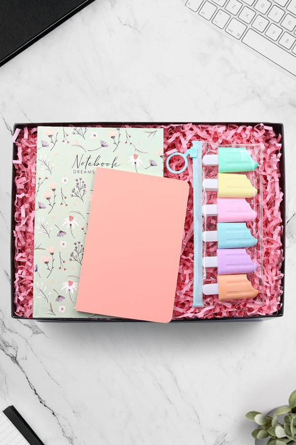Trendmiya Mavi Çiçekli Defter & Pembe Dikişli Defter & 6'Lı Dondurma Fosforlu Kalem Hediye Seti - Image 1
