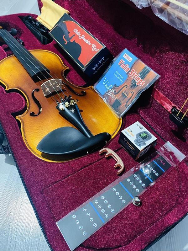 Gmc Musıc Store Vivaldi Vl906-4/4 Yarı El Yapımı Keman Seti - Image 1