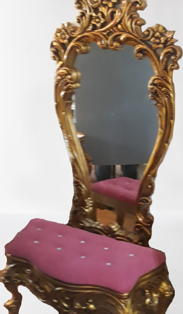 Dresuar 19379 PRENSES PUF Polyester döküm GOLD Aslan Ayak Kapitone puf El Yapım - Image 1