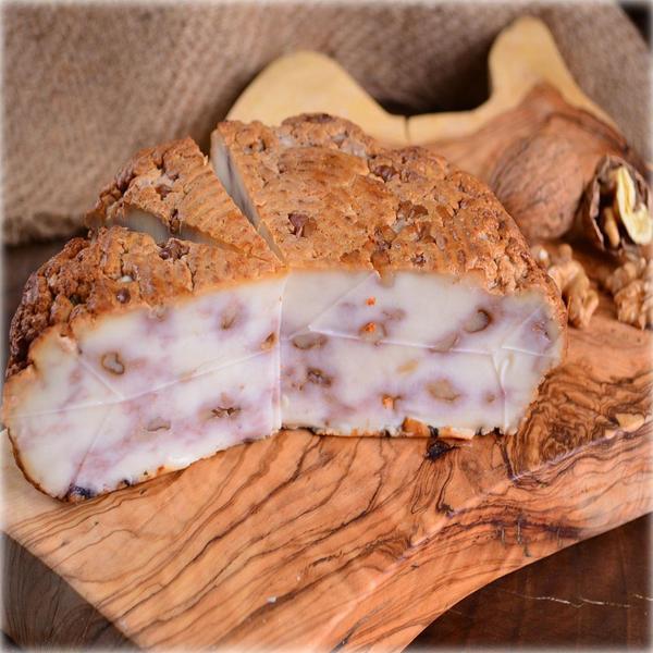 İsli Çerkez Peyniri Cevizli 500 Gr - Image 1