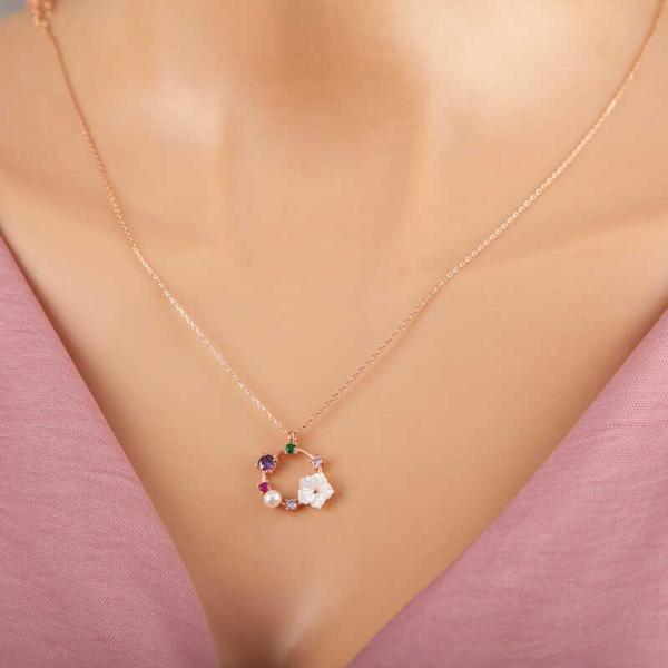 himarry 925 Ayar Gümüş Rose Renkli Taşlı Manolya Çiçeği Kadın Kolye - Image 1