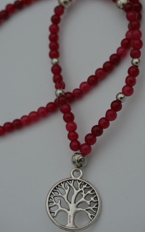 Stoneage Jade Doğal Taşlı Hayat Ağacı Kadın Kolye Bordo - Image 1