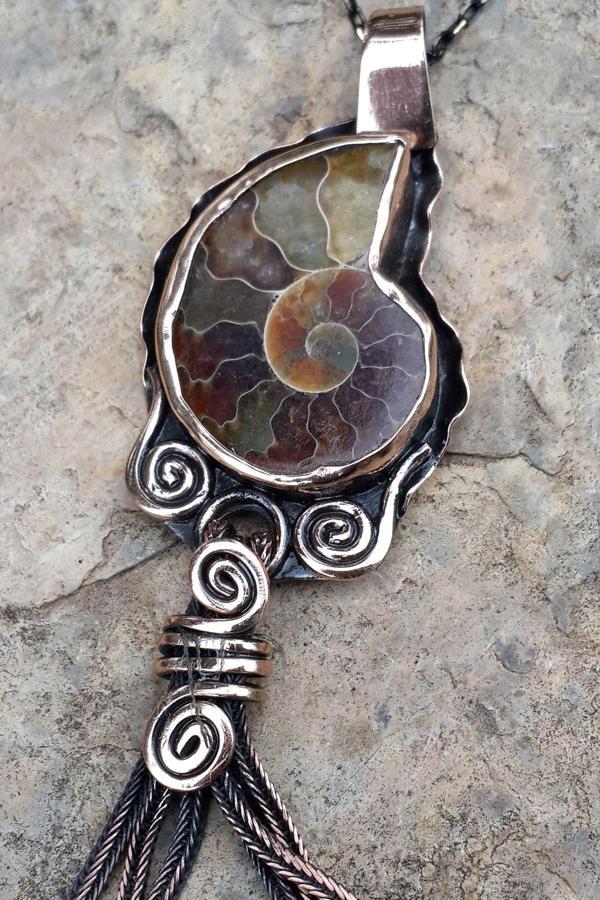 Stoneage Jewellery Amonit Fosili Doğal Taş Tasarım Bayan Kolye Kahverengi - Image 1