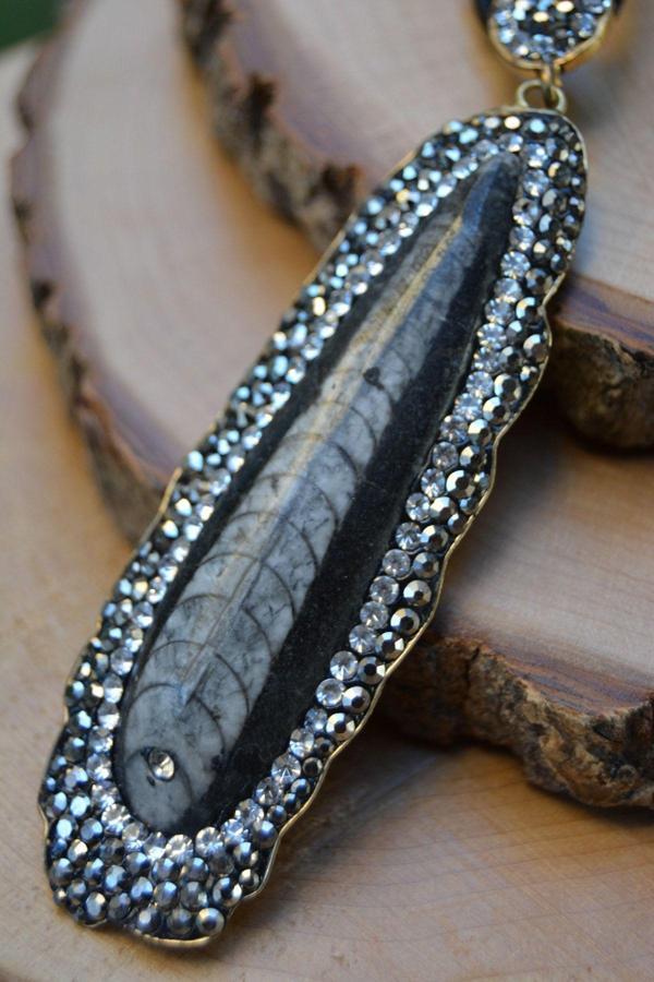 Stoneage Jewellery Balık Fosili Doğal Taş El Yapımı Bayankolye Siyah ve Füme - Image 1
