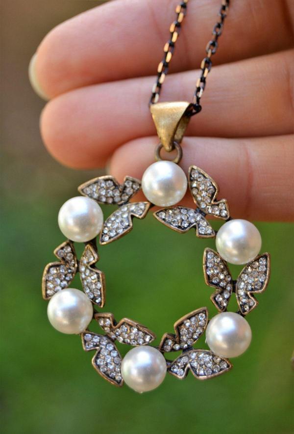 Stoneage Jewellery İncili Kelebek Bayan Kolye Beyaz - Image 1
