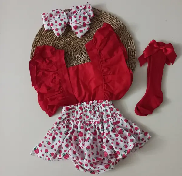 MARS BABY Kız Bebek Çilek Desenli Fırfırlı Salopet Bandana Kırmızı Fiyonk Çorap Takım - Image 1
