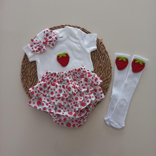 MARS BABY Kız Bebek Çilekli Fırfır Şort Etek Bodyli Çorap Takımı - Image 1