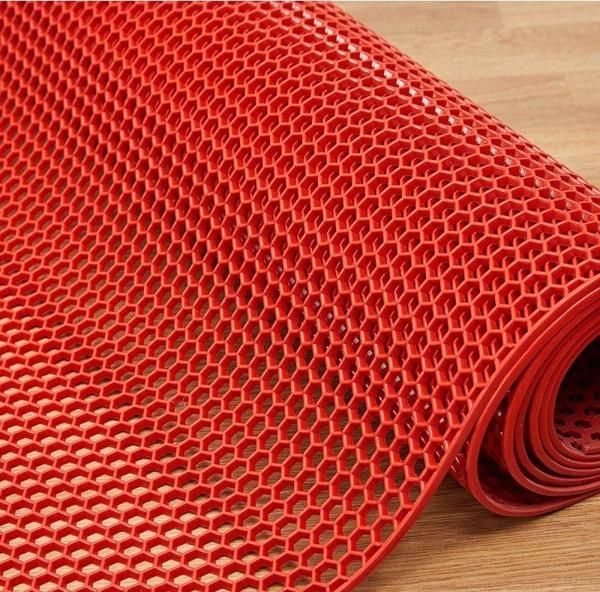 CLOURMAT KIRMIZI KAYDIRMAZ PETEK  PASPAS (KIRMIZI) 120cmx300cm - Image 1