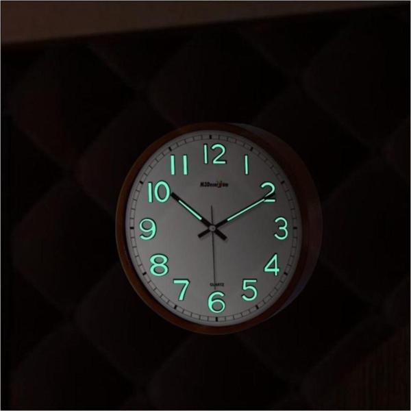 M3Decorium Sessiz Kayar Saniyeli Fosforlu 22 Cm Karanlıkta Okunabilen Ahşap Dekor Mineral Camlı Duvar Saati - Image 1