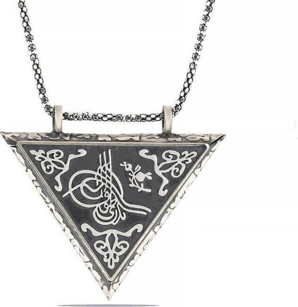 925 Ayar Gümüş Üçgen İçi Açılabilen Tuğra Muskalık Gümüş Kolye - Image 1