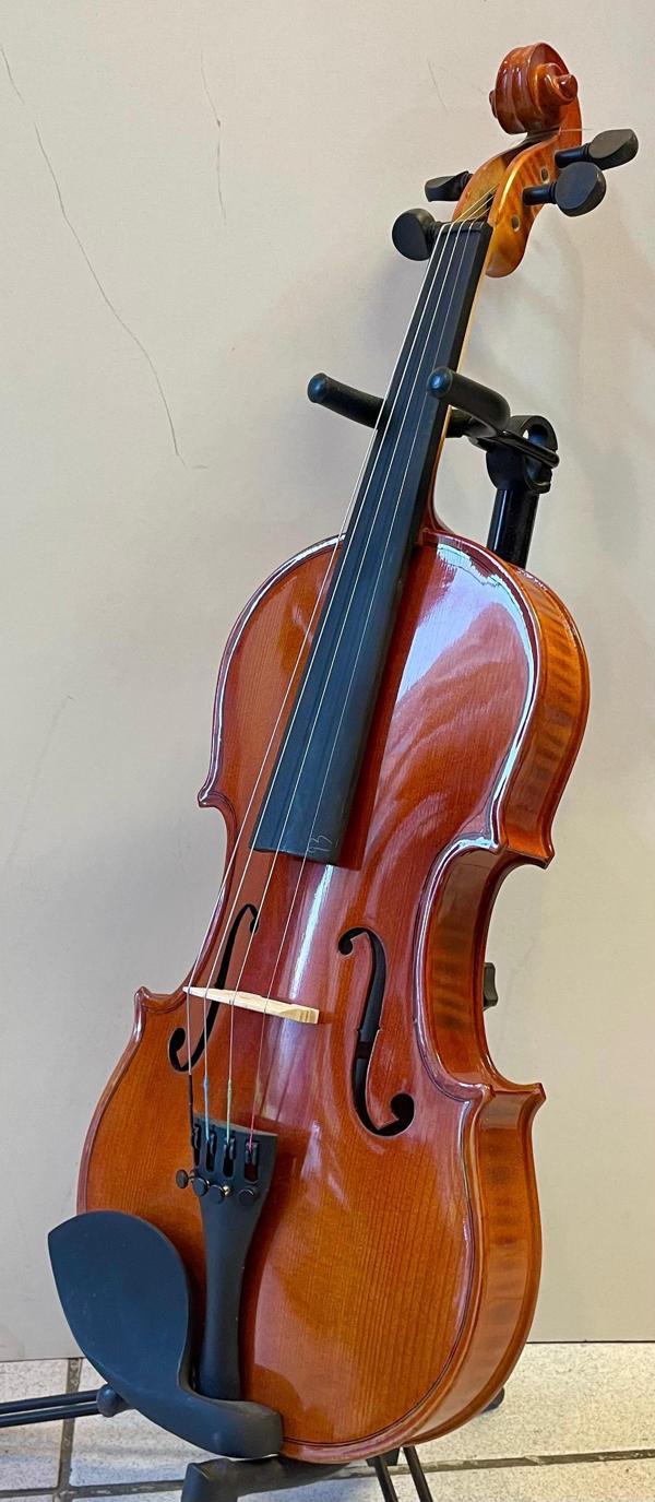 Artemis Masif Ağaç 4/4 Keman - Image 1