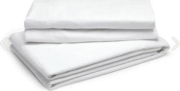 Beyaz Düz Tek Kişilik %100 Pamuk Otel Çarşaf 160×240 Cm 63 Tel Dokuma - Image 1